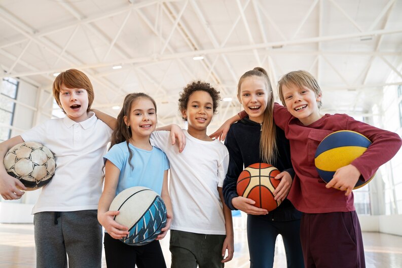 [fpdl.in]_medium-shot-smiley-kids-posing-together_23-2149351802_medium.jpg